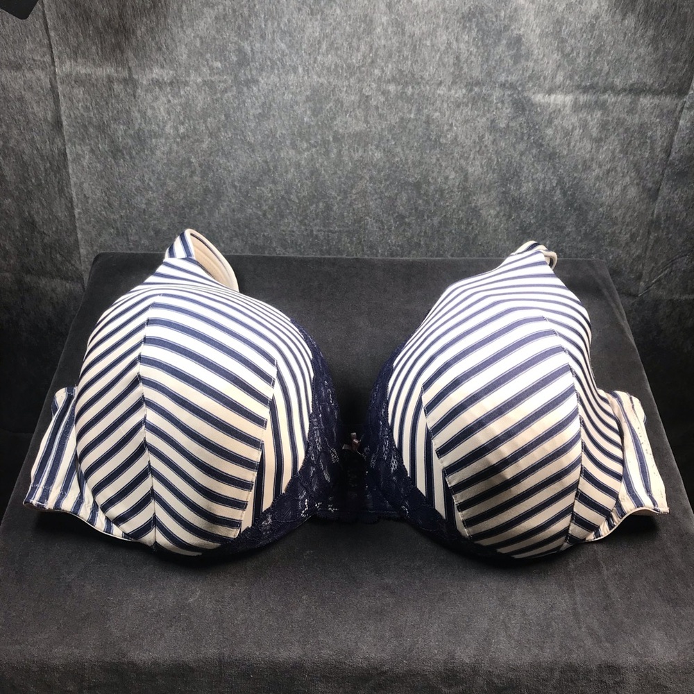 Cacique Navy and White Striped Lightly Lined Full Coverage Bra 46DD RN118641